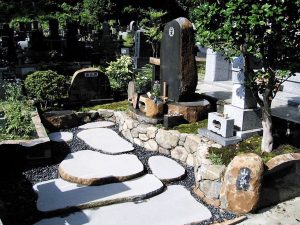 伊達冠石　大蔵山スタジオ　大倉山　石接ぎ　はやしばら有限会社　石材　墓石　石製品