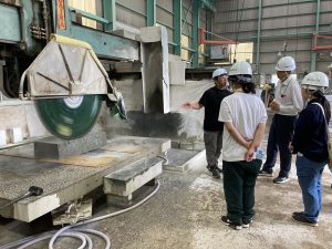 CRASSO　国内加工　工場　石産業　工場見学　ファクトリーショップ