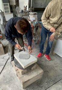 シマエナガ　ツアー　石　アート　芸術　祈り　山田忠　石割り　体験